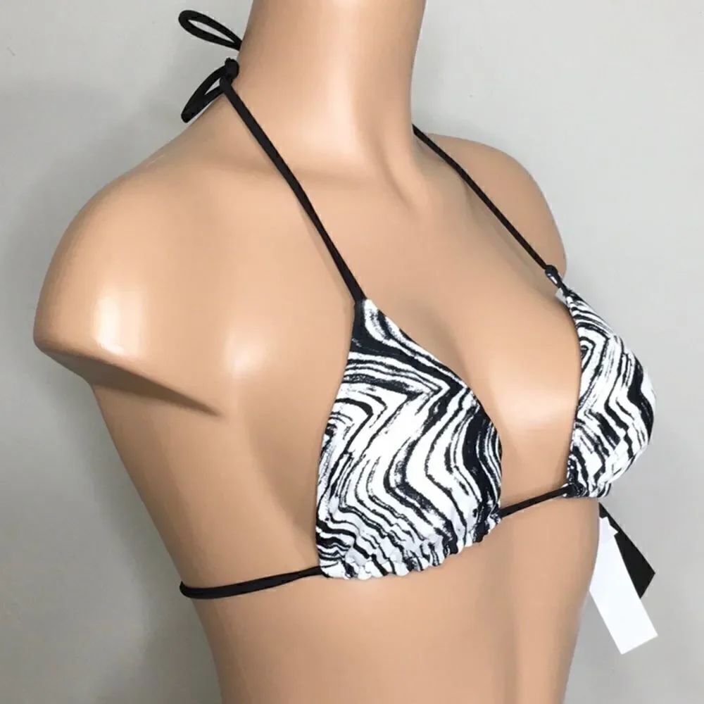 New. Volcom reversible bikini top. - Picture 4 of 9
